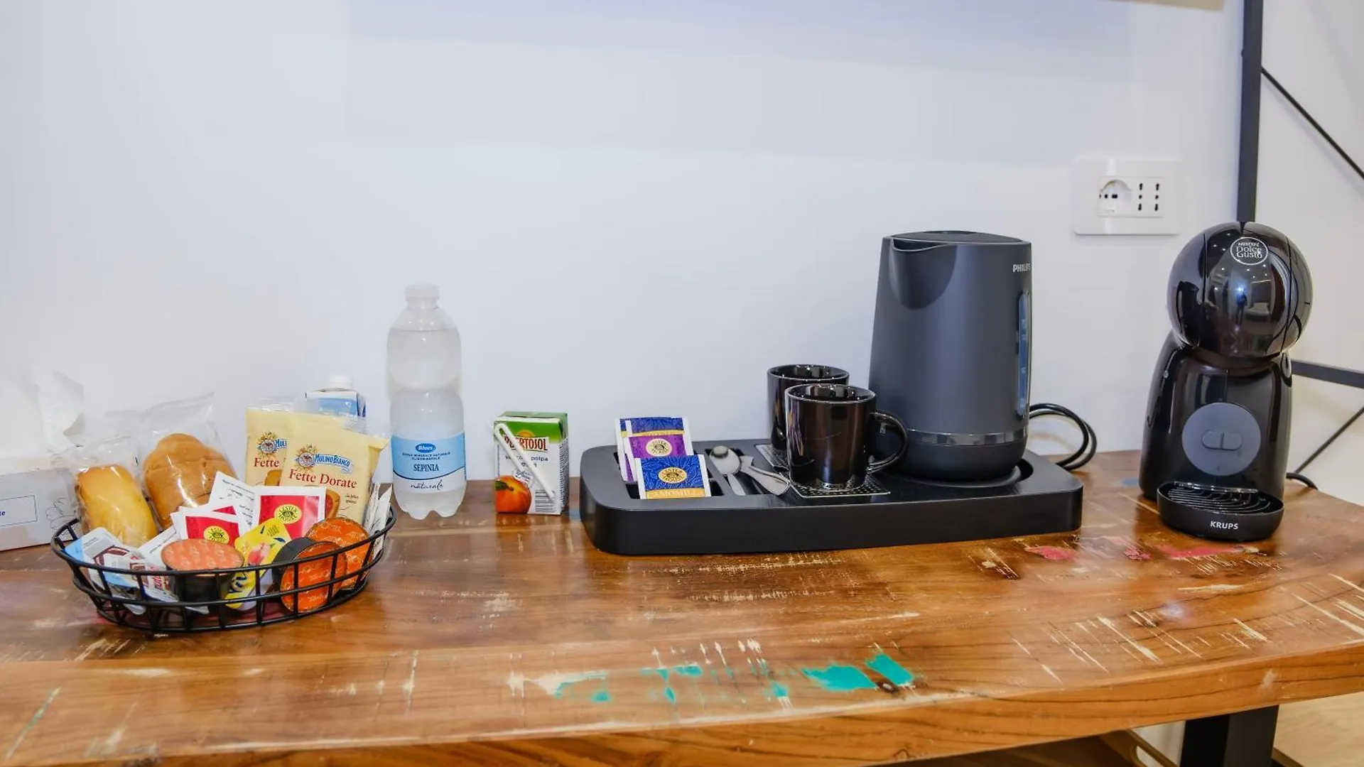 Futura Guest House Μπάρι Bed and Breakfast