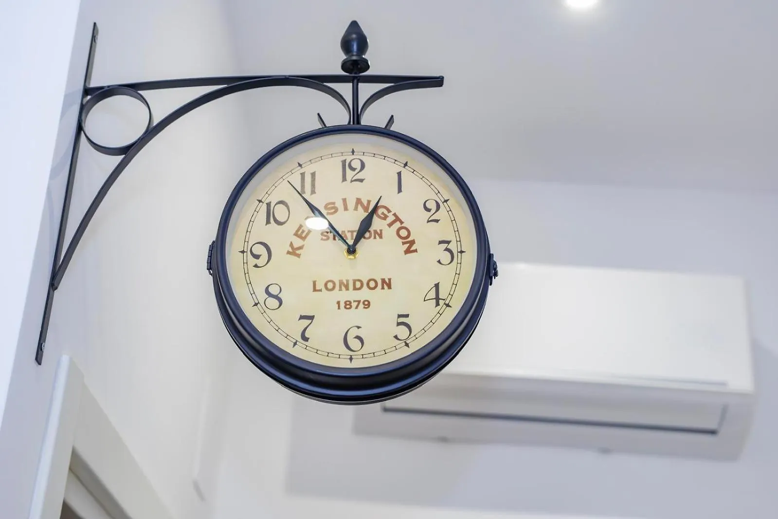 Futura Guest House Μπάρι Bed and Breakfast