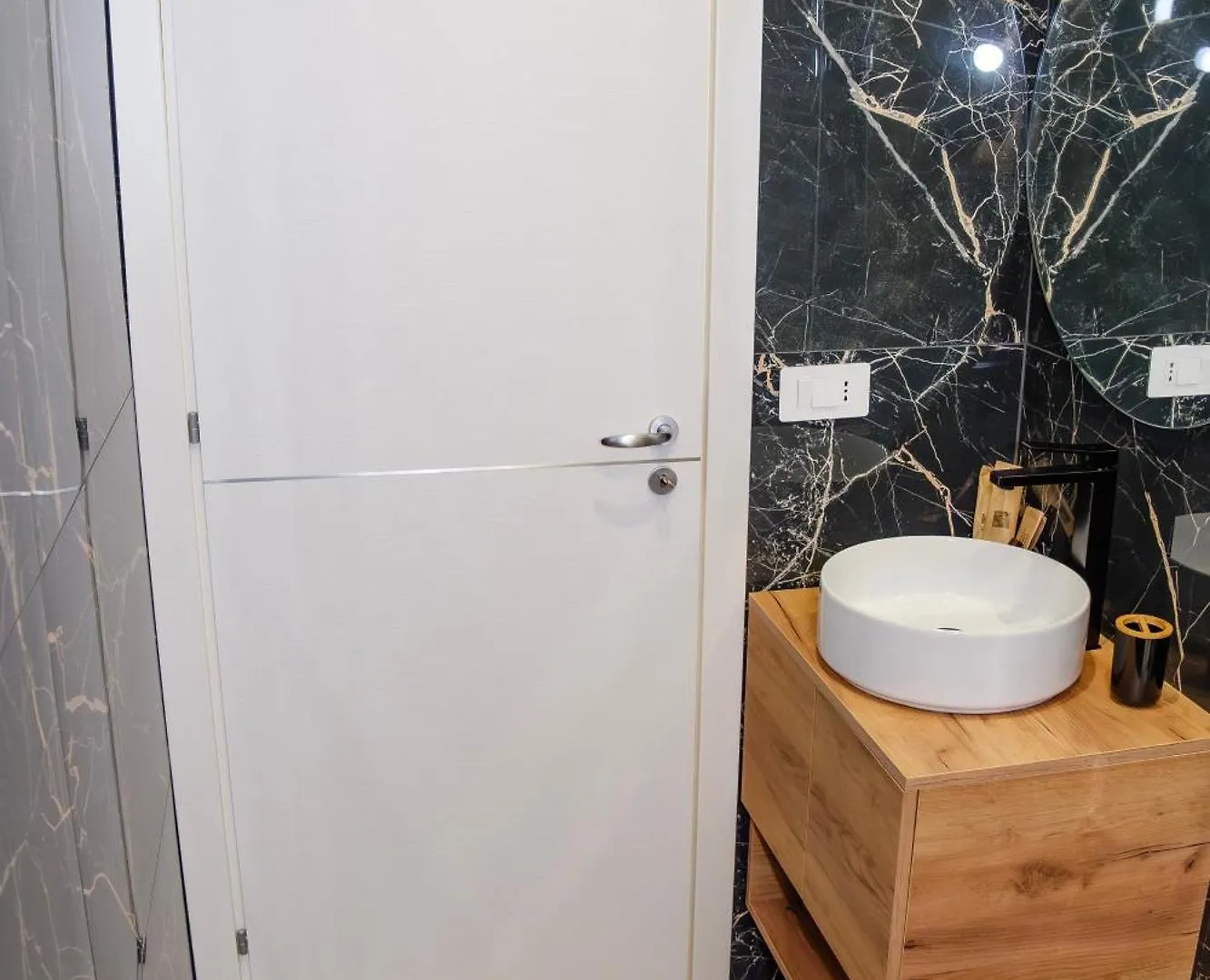 Bed and Breakfast Futura Guest House Μπάρι