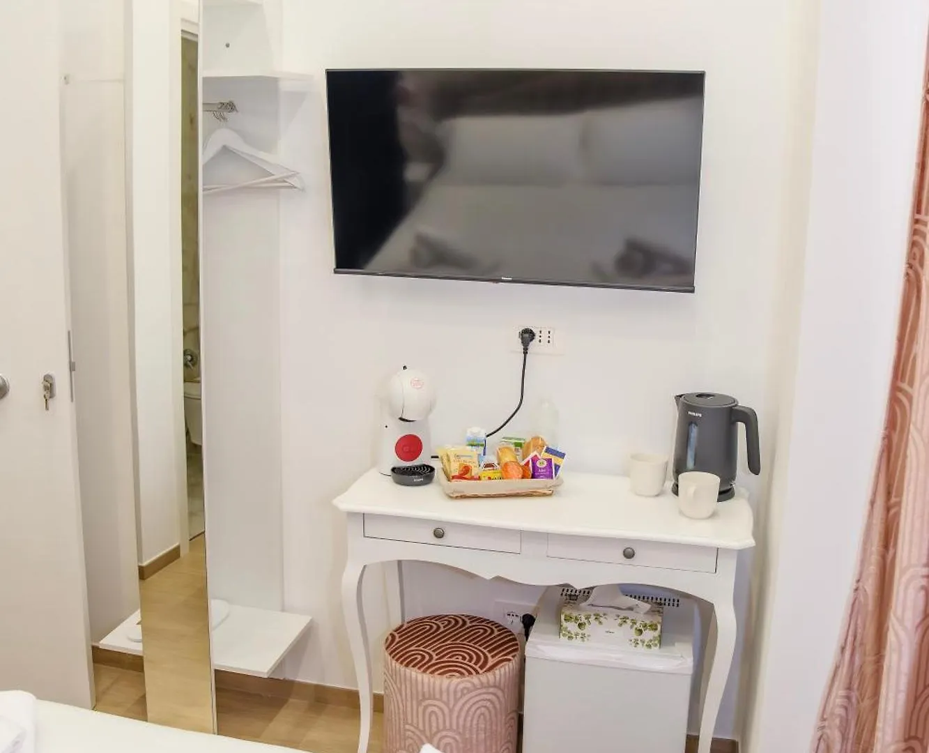Bed and Breakfast Futura Guest House Μπάρι Ιταλία