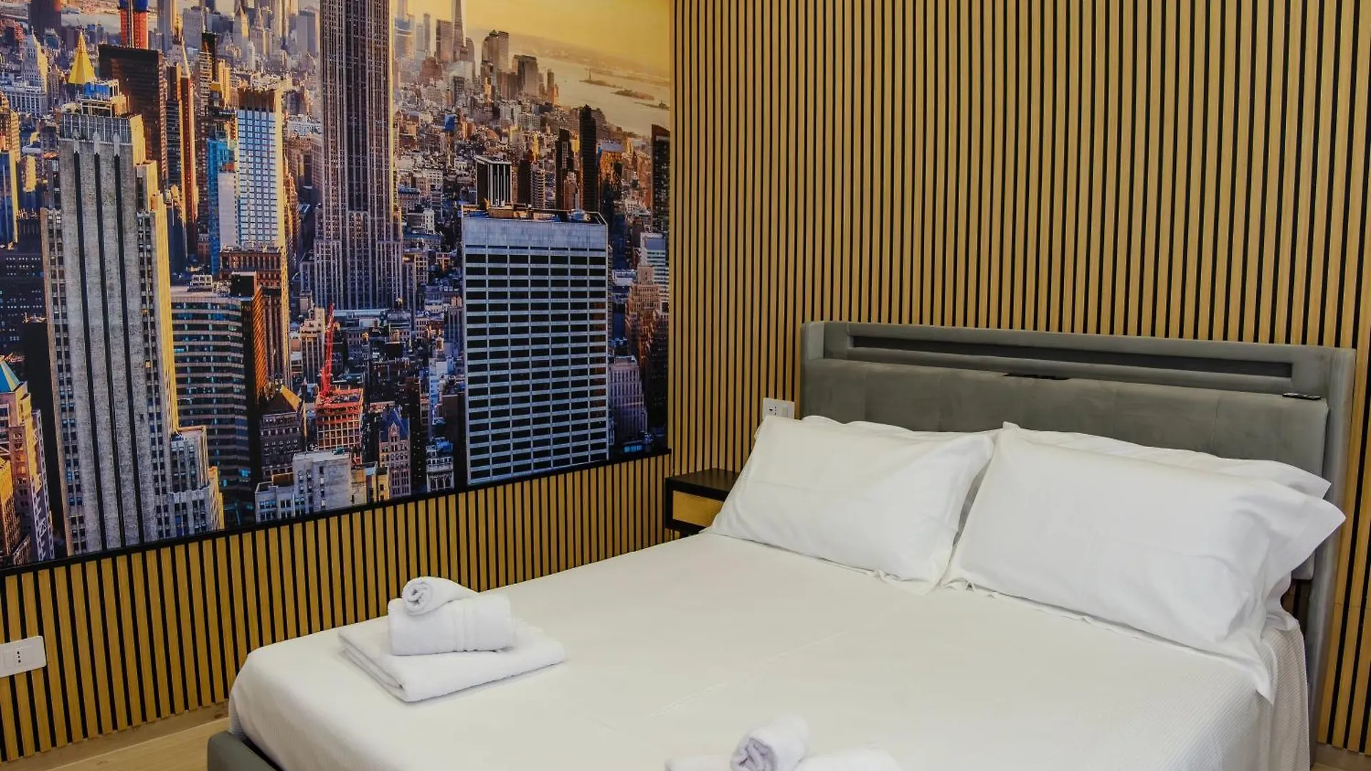 Futura Guest House Μπάρι Bed and Breakfast